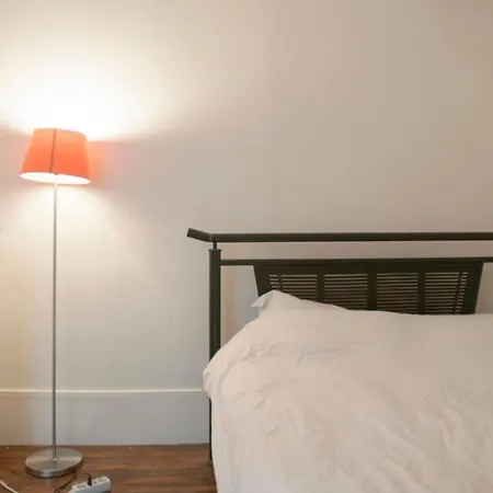 31m Comfortable Near Place D'italie